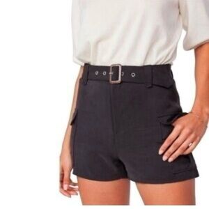 PAIGE High Waisted Fit Women's Cargo Shorts Black   Size: 6 Excellent Condition